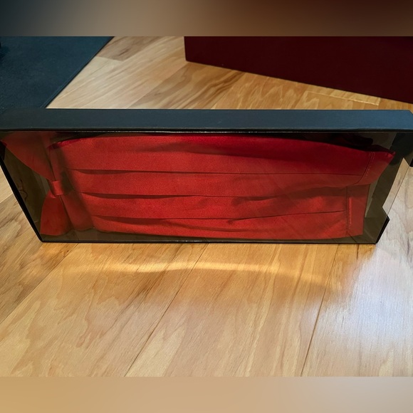 NIB Men’s Wearhouse Bow Tie set - Picture 2 of 4